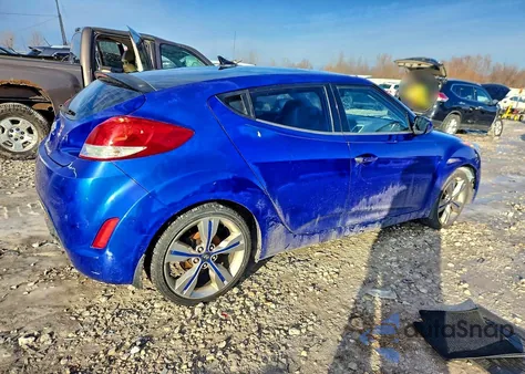 2013 Hyundai Veloster z USA, uszkodzony, nr VIN KMHTC6AD8DU107414